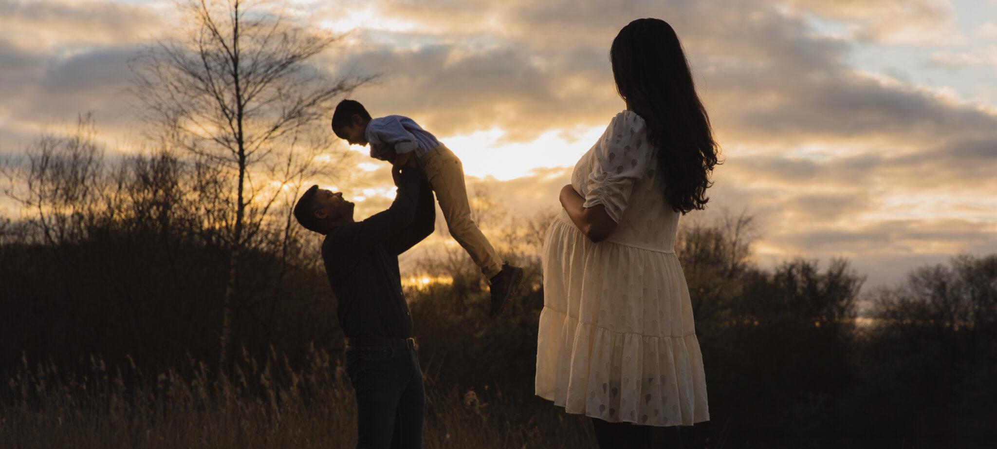 T (Maternity shoot)